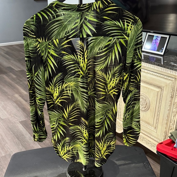 Tropical Leaf Print Casual Button Down Shirt - Picture 2 of 7